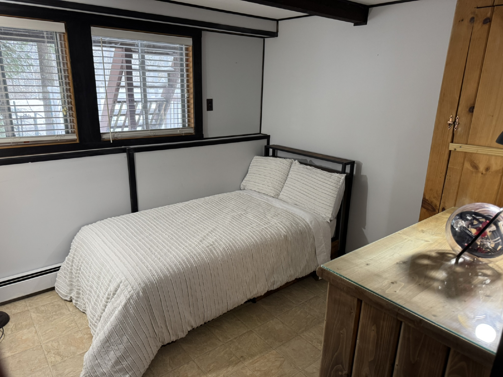 bedroom-double Eidelweiss Bedroom - Double